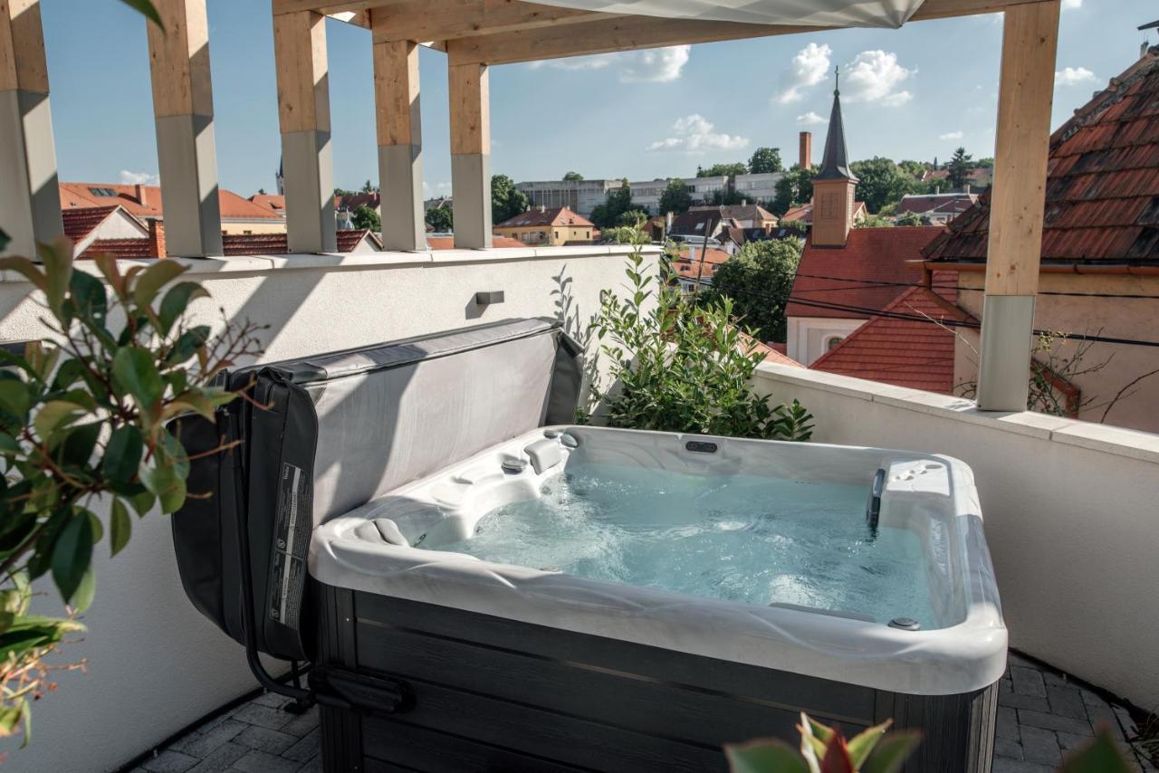 Loftlakásom**** Veszprém Exterior foto